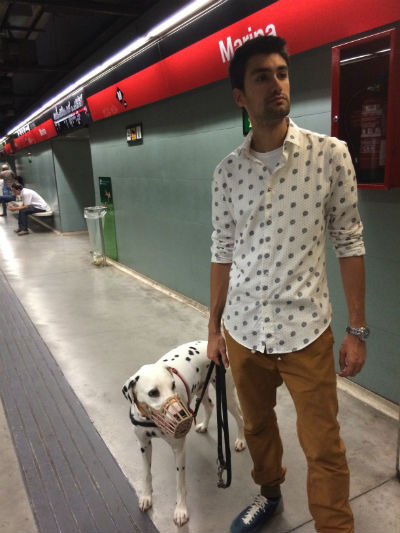 viajar en el metro de Barcelona con un perro